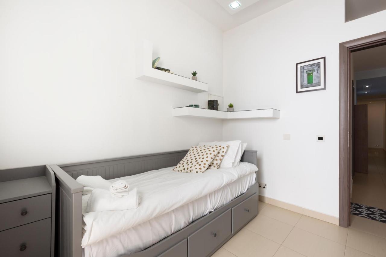 Dc36 -Spacious&Stylish 3 Bedroom Flat. Prime Zone Mellieha Luaran gambar